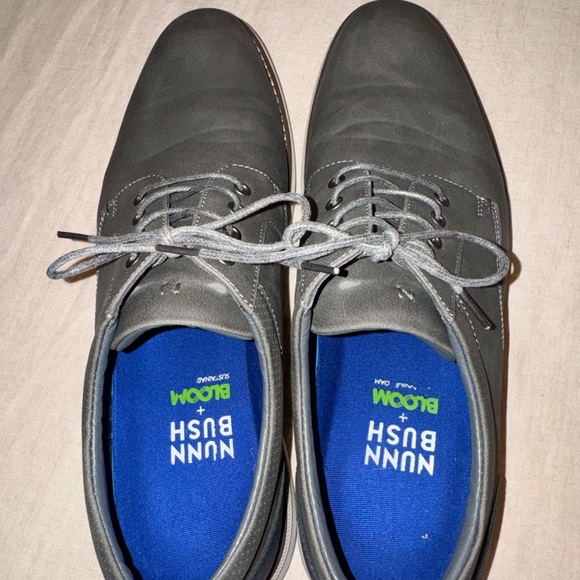 Nunn Bush
Men's Gray Dress Casual Shoes
Super light!
Like new - worn once! - Picture 6 of 6